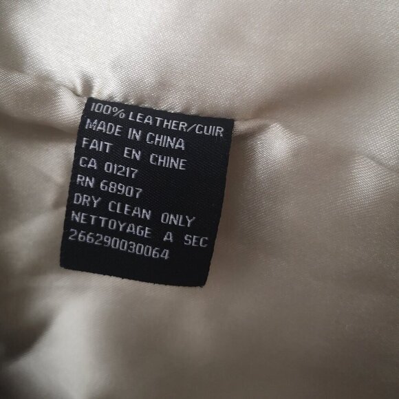 le chateau Ladies Size XL Cream Button Closure Cropped Leather Jacket/Blazer - Picture 4 of 9